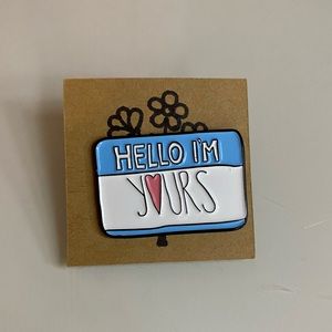 Enamel pin 🌸 3/$20